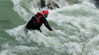 Yüksekovada 8 gün önce derede kaybolan çocuk için arama çalışmaları devam ediyor