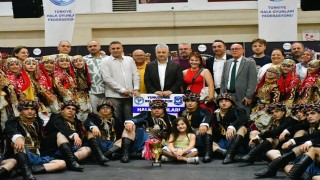 Yunusemre Belediyespor halk oyunlarında Ege Bölge Şampiyonu oldu