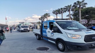 Zabıta, sahilde seyyar satıcılara geçit vermiyor