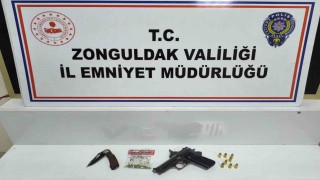 Zonguldakta asayiş uygulamasında ruhsatsız silah ve uyuşturucu ele geçirildi