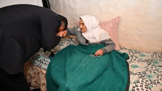 102 yaşındaki Nuriye Kayaoğluna anlamlı ziyaret