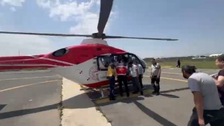 17 yaşındaki hasta helikopter ambulansla Ağrıya sevk edildi