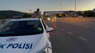 26sı alkolden 215 araç trafikten men edildi