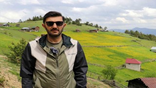 3 bin kilometreden gelip memleketini tanıtıyor