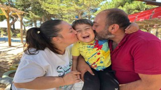 5 yaşındaki Candaş Efe, topuk kanından erken teshisle sağlıklı büyüyor