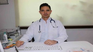 6 aydan küçük bebeğinizi denize sokmayın