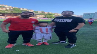 9 yaşındaki Yiğit Ali Koç, Fenerbahçe altyapısına davet edildi