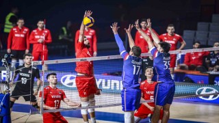 A Milli Erkek Voleybol Takımı, Fransaya mağlup oldu