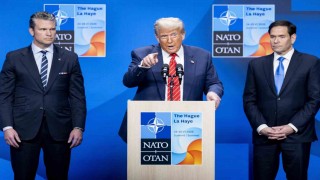 ABD Başkanı Donald Trump, İranla önümüzdeki hafta görüşeceğiz. Belki bir anlaşma imzalayacağız. Onlarla anlaşma yapıp yapmak umurumda değil, nükleer istemiyoruz dedi.