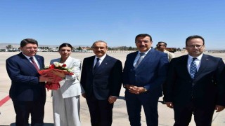 Adalet Bakanı Yılmaz Tunç, Malatyada temaslarda bulunuyor