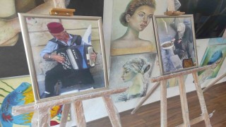Adanada Fotoğrafın Ötesinde sergisi