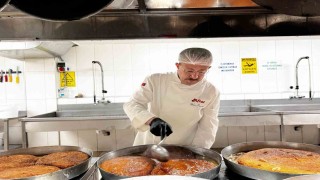 Afyonkarahisarda kaymaklı ekmek kadayıfına bu bayramda ilgi yoğun