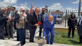Ağrıda şehitler bayram öncesi anıldı