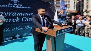 AK Parti Balıkesir Teşkilatının Bayram coşkusu meydana sığmadı