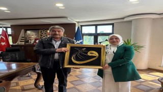 AK Partili kadınlardan Başkan Taşkına ziyaret