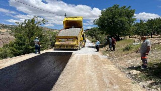 Akçadağda yollar yenileniyor