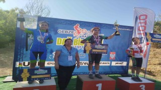 Akhisarlı pedallar Gebzede kürsüye çıktı