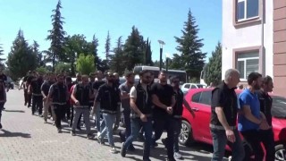 Amasya ve Ankarada uyuşturucu şebekelerine operasyon: 13 tutuklama