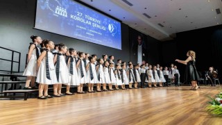 Amisos Çocuk Korosuna Türkiye Korolar Şenliğinde iki ödül