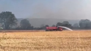 Anız yangını güçlükle söndürüldü