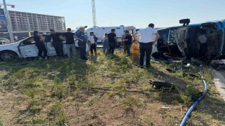 Ankarada dolmuş ile otomobil çarpıştı:5 yaralı