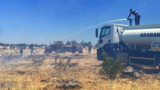 Arabanda çıkan örtü yangını söndürüldü