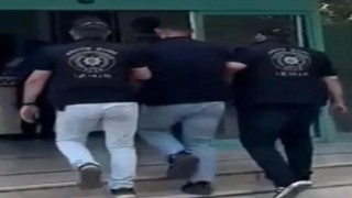 Aranan 2 hükümlü İzmirde yakalandı