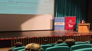 Ardahanda çiftçilere verimli toprak eğitimi verildi