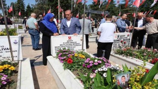 Arefe gününde şehitler dualarla anıldı