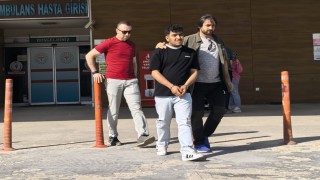 Arkadaşını bıçaklayan şüpheli polis ekiplerince yakalandı