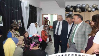Atatürk ortaokulunda kütüphane açıldı