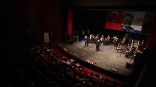 Aydın Büyükşehir Belediyesi, şair Nazım Hikmeti andı