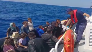 Ayvacık açıklarında 32 kaçak göçmen kurtarıldı