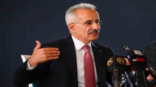 Bakan Uraloğlu: Ulaştırma ve haberleşme altyapısına 293,5 milyar dolarlık yatırım yapıldı