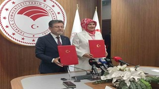 Bakan Yumaklı: Bir ünite kan bağışı yapan tüm gönüllüler adına 3 fidan dikerek geleceğe eser bırakmasını sağlayacağız