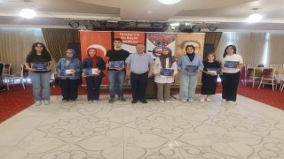 Balıkesirde öğrenciler önce okudu, sonra yazdı