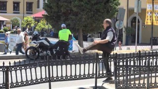Bariyerleri aşıp trafiğe atlayan yayalara ceza yağdı
