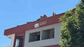 Başakşehirde elektrik akımına kapılan işçi inşaattan düştü