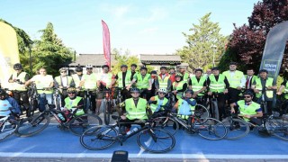 Başkan Altay, Dünya Bisiklet Gününde bisikletseverlerle pedal çevirdi