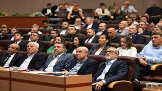 Başkan Burkay: İş dünyasının önünü açacak projeleri üretmek zorundayız