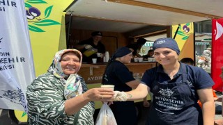 Başkan Çerçioğlundan pazarcı esnafına sıcak günlerde serin destek
