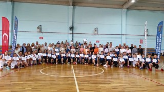 Başkan Karabatıdan minik sporculara moral ziyareti