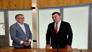 Başkan Özdoğandan Kaymakam Dertlioğluna veda ve teşekkür