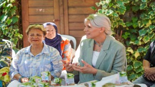 Başkan Subaşı, üretici kadınlarla bir araya geldi