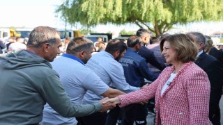 Başkan Ünlüce personelle bayramlaştı