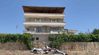 Batmanda çöken balkonun altında kalarak hayatını kaybedenler defnedildi