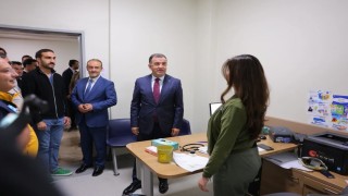 Bayburtta sağlık çalışanlarının bayramı kutlandı
