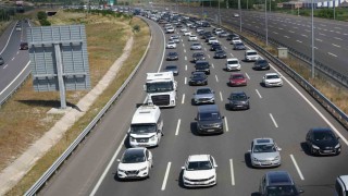 Bayram tatili dönüşünde Kocaelide trafik durma noktasına geldi