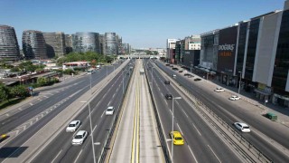 Bayramın ilk gününde yollar boş kaldı