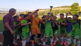 Bilecik U13 Gençler Ligi şampiyonu Vitraspor oldu